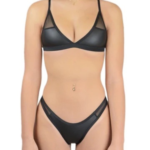 Hoaka Gemma Black bikini Set 45539 - Picture 1 of 9